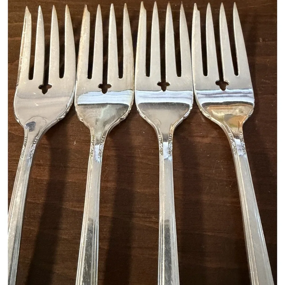 Oneida 1881 Rogers Floral Queen Silverplate Salad Forks Set of 4 Replacement